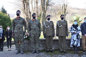  (photo)