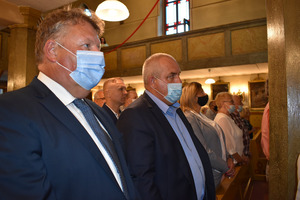  (photo)